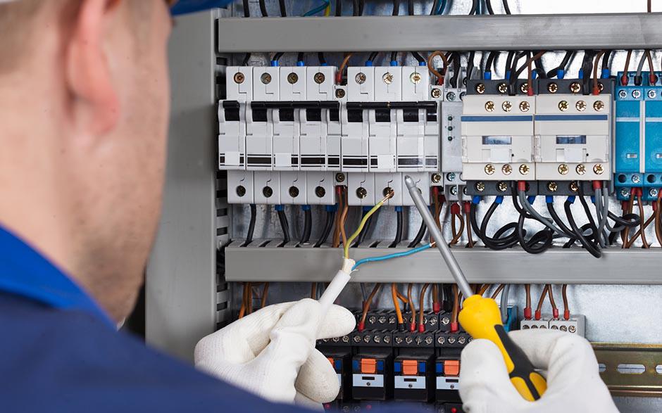 monteur électricien Montmorency